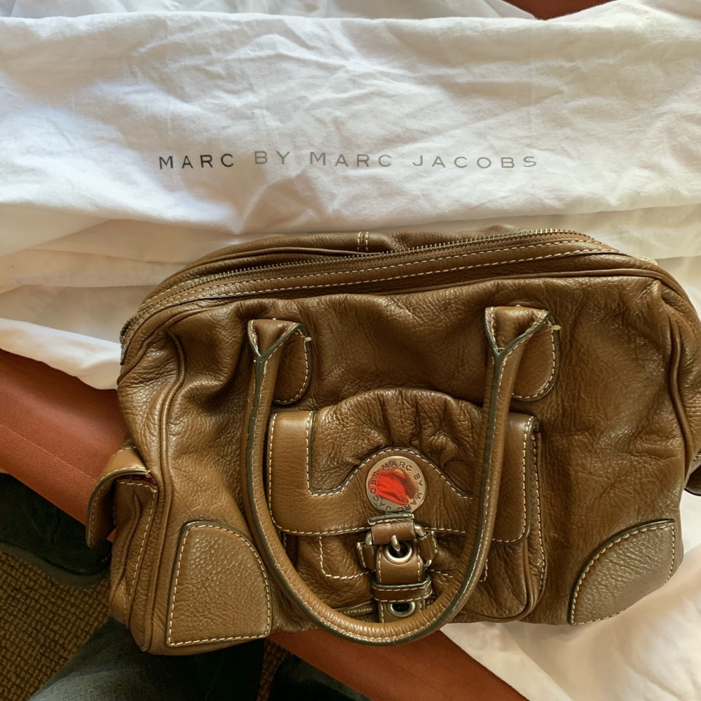 Marc Jacobs Large Beige Satchel Handbag - Picture 7 of 7